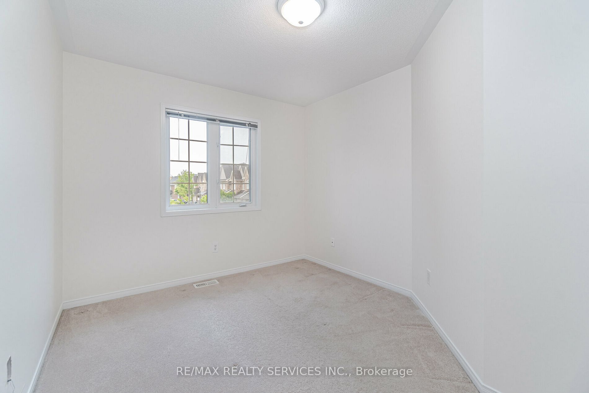 5255 Palmetto Pl, #126