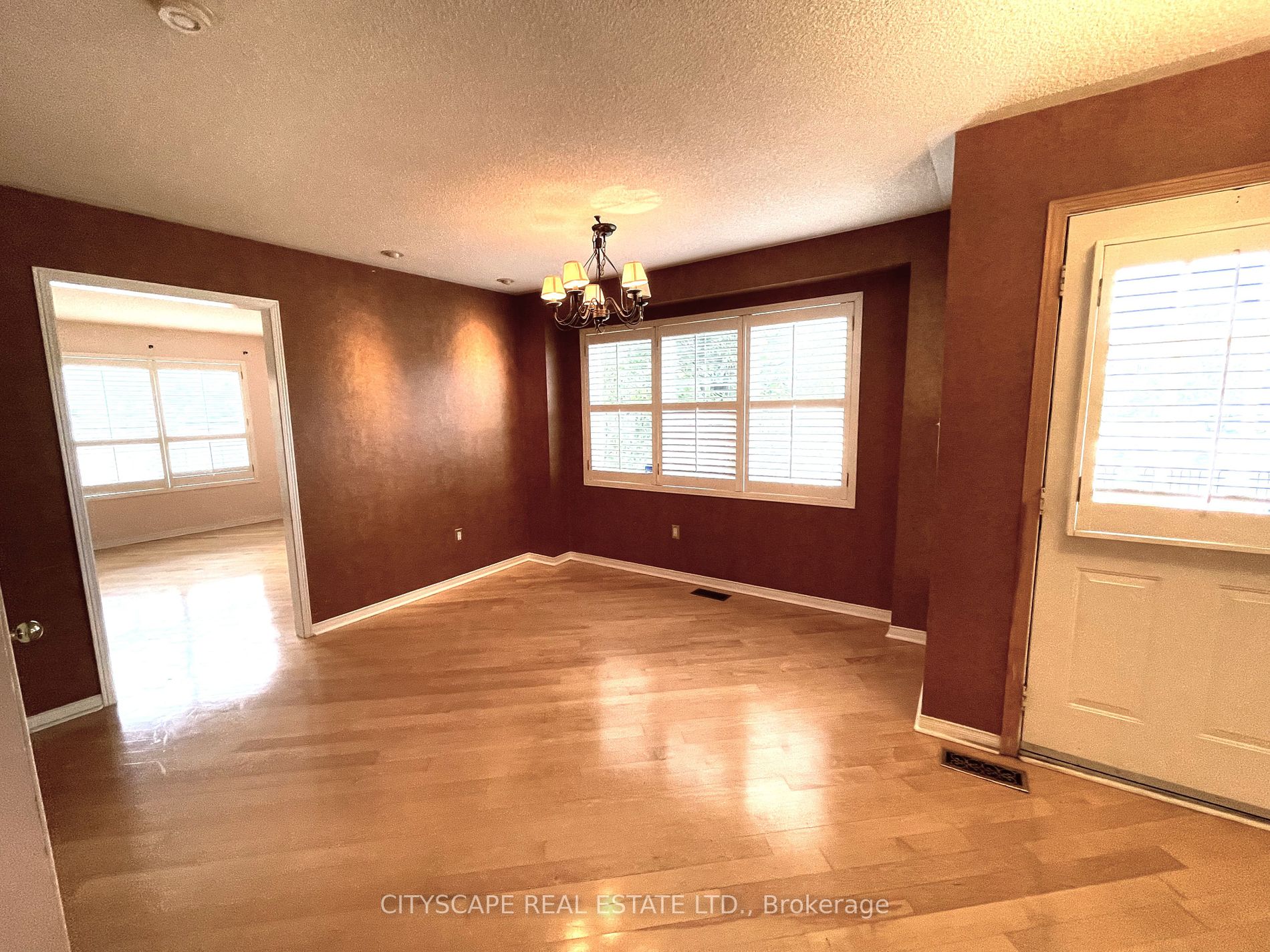 5230 Glen Erin Dr, #57