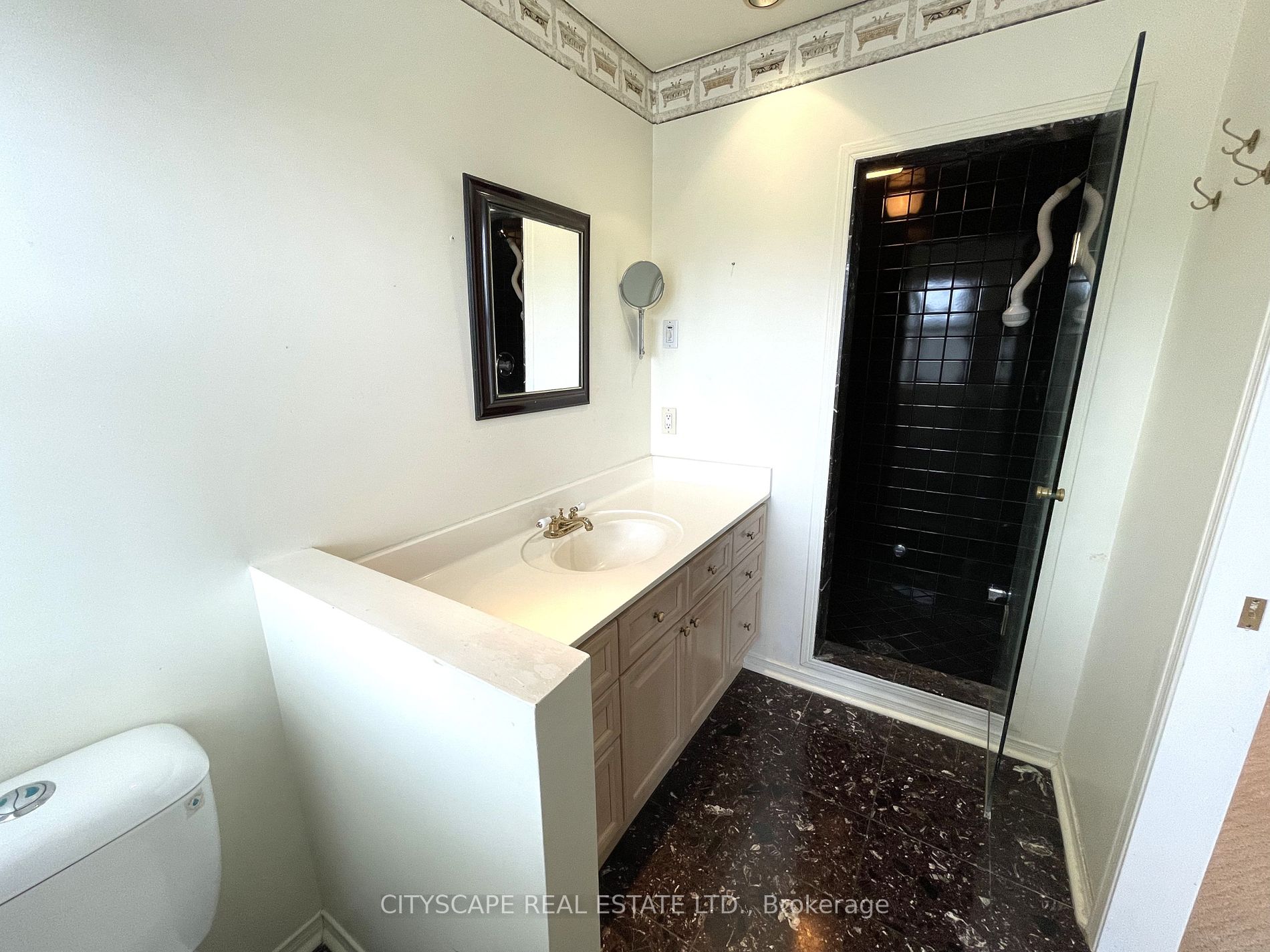 5230 Glen Erin Dr, #57