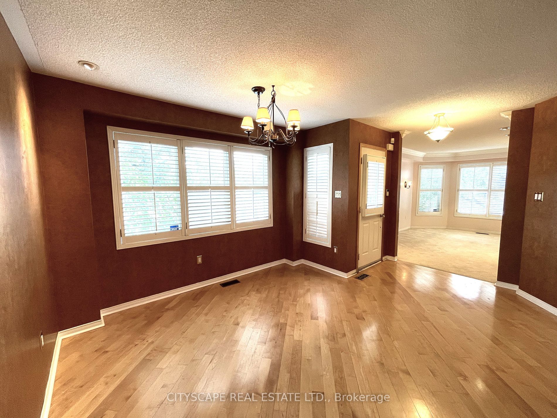 5230 Glen Erin Dr, #57