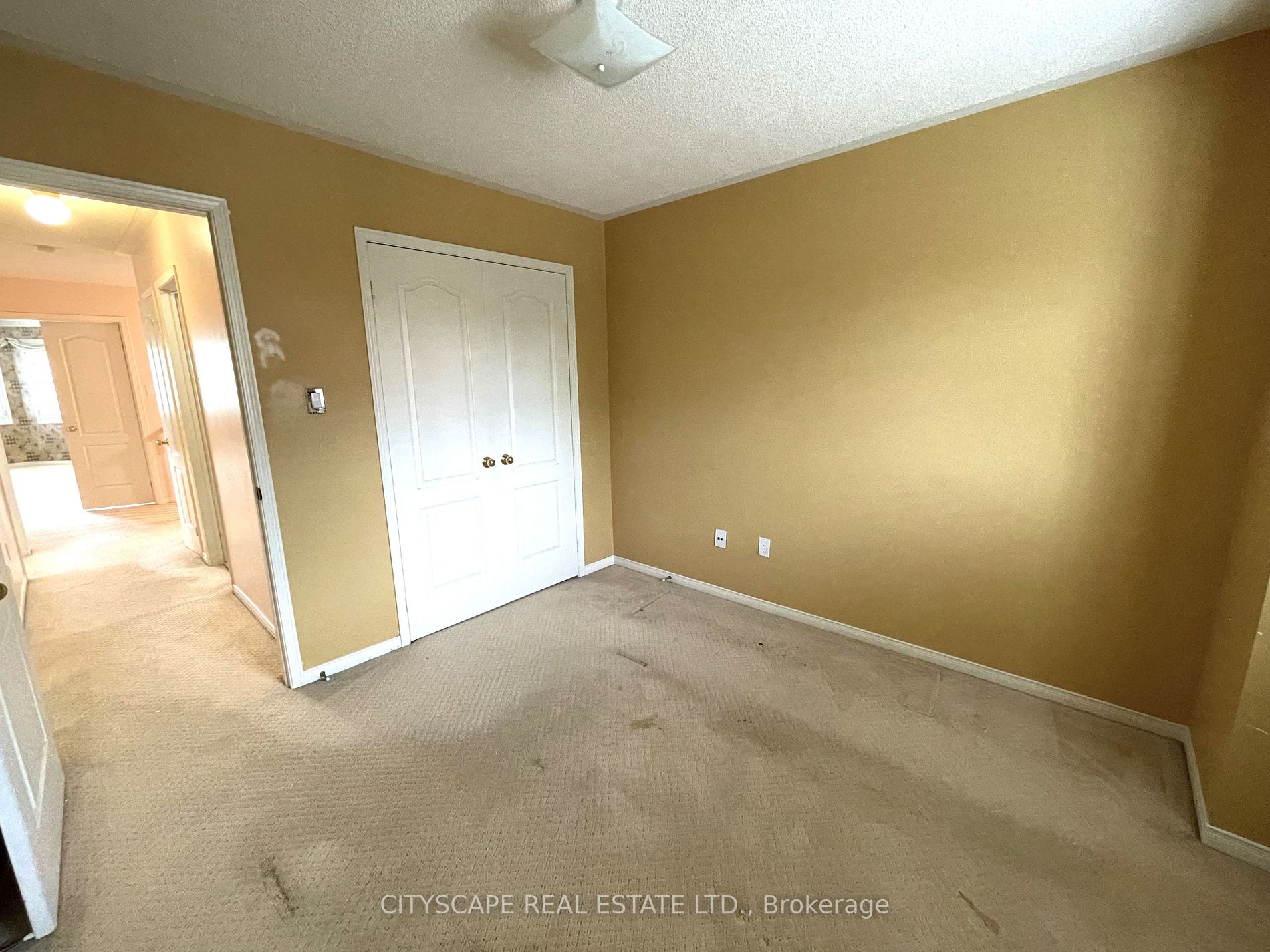 5230 Glen Erin Dr, #57