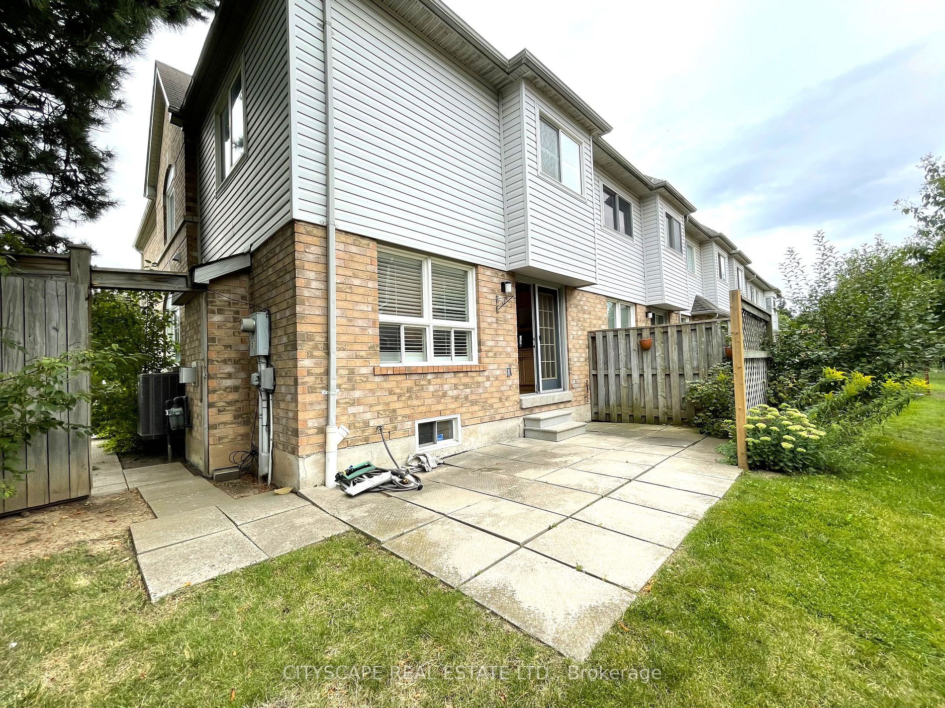 5230 Glen Erin Dr, #57