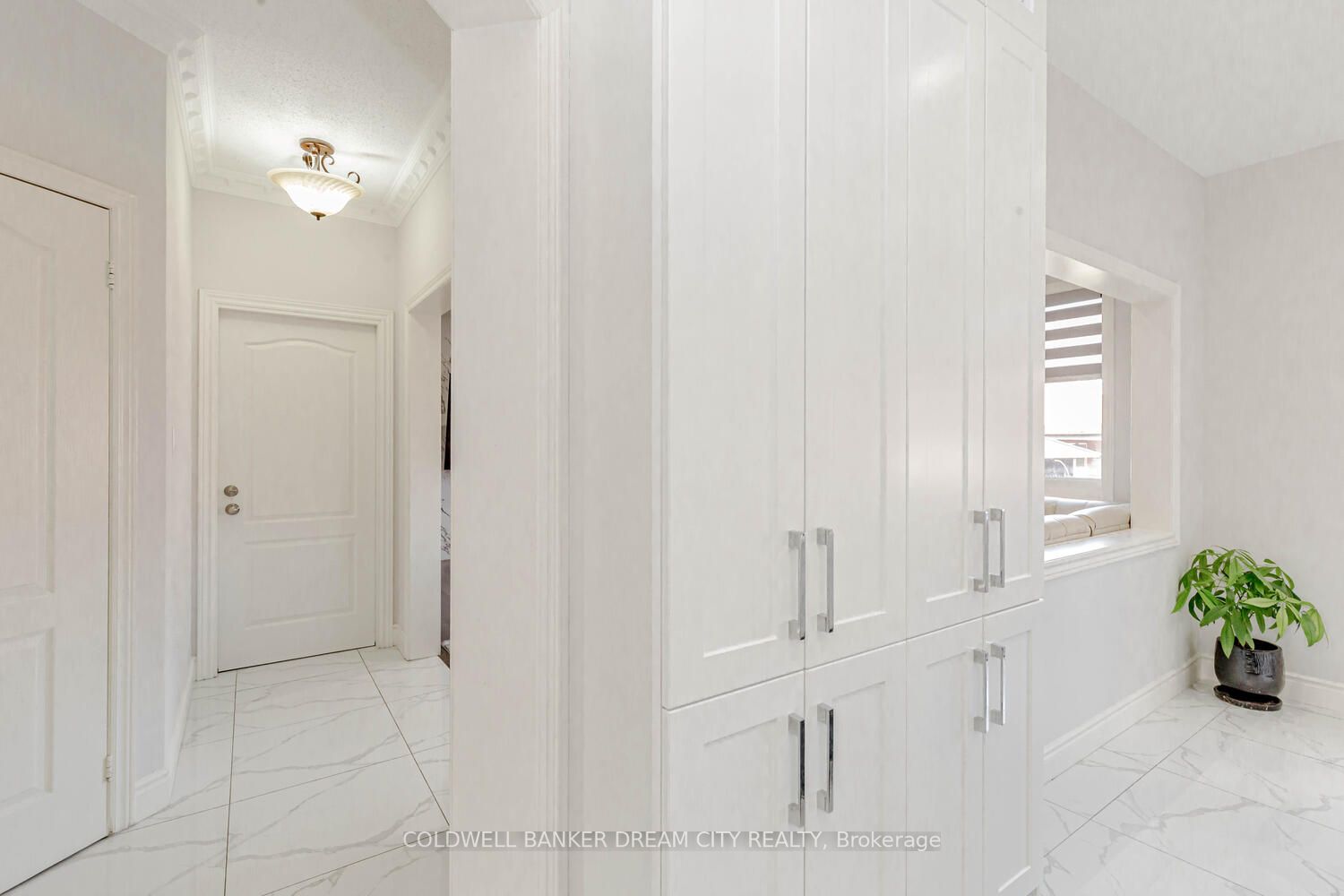 10 Wintersnow Court
