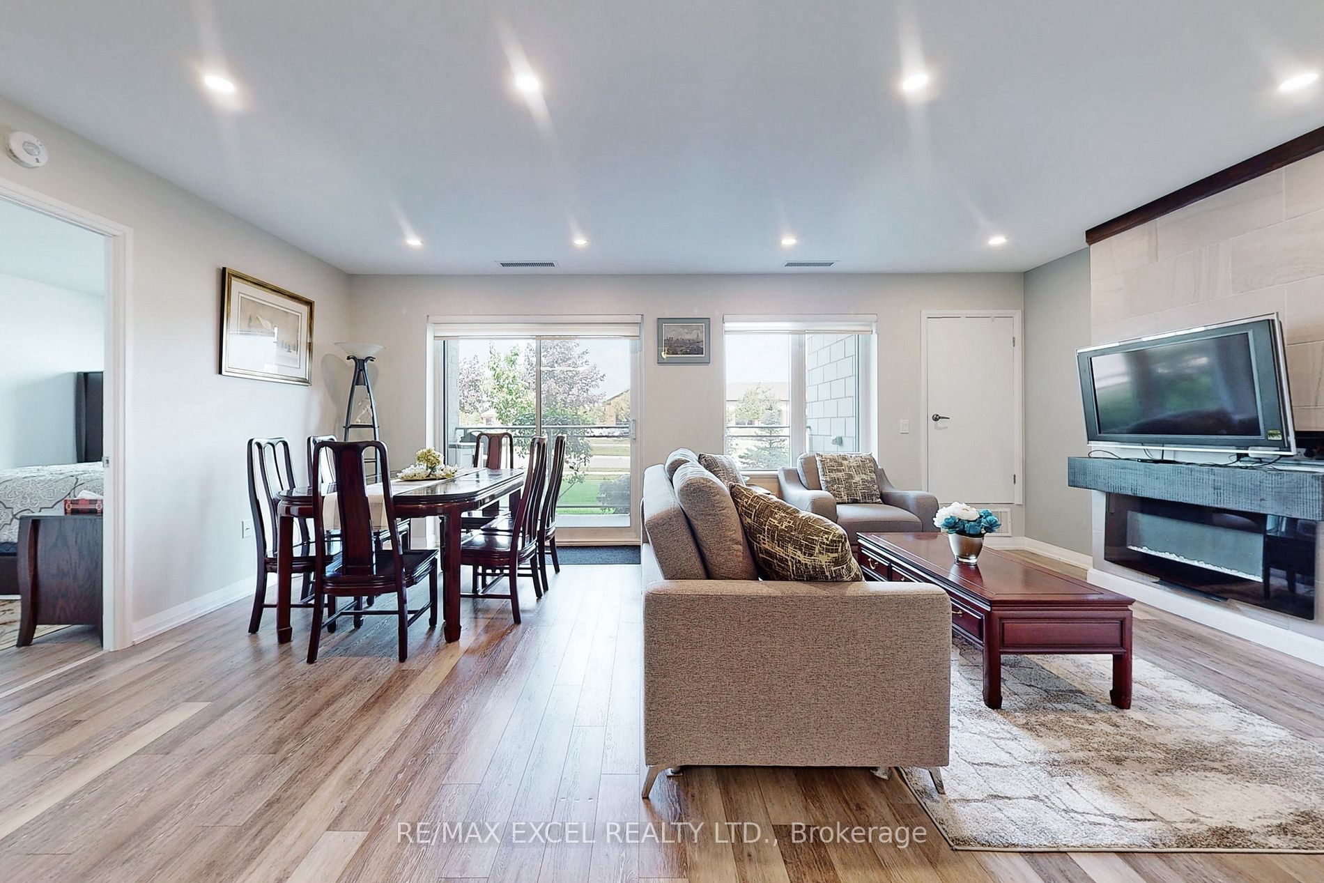 30 Via Rosedale N, #110