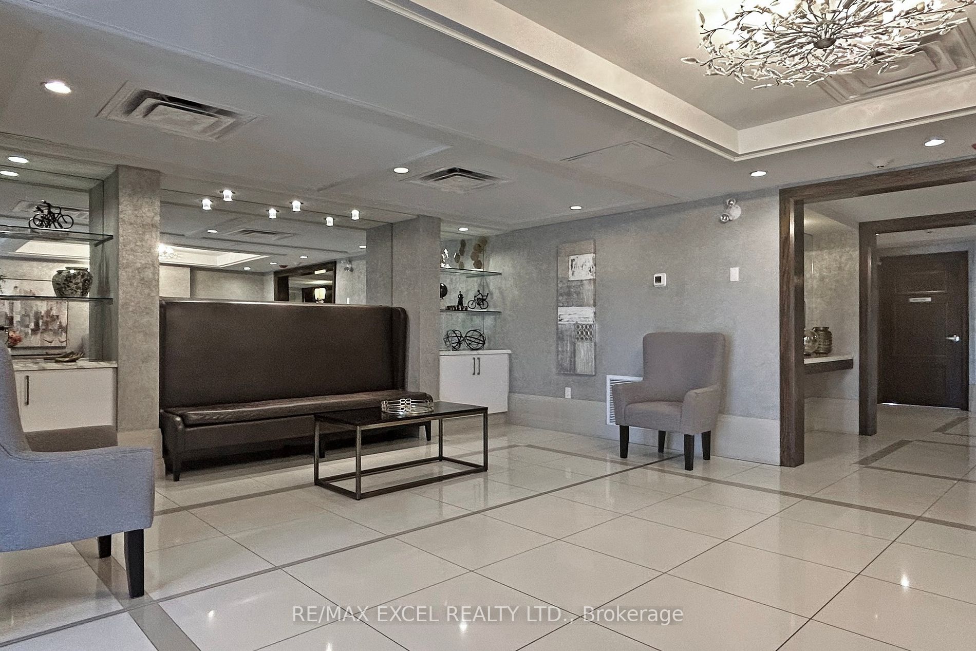 30 Via Rosedale N, #110