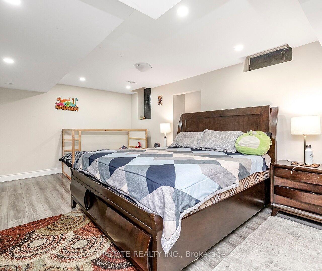 8047 Financial Dr