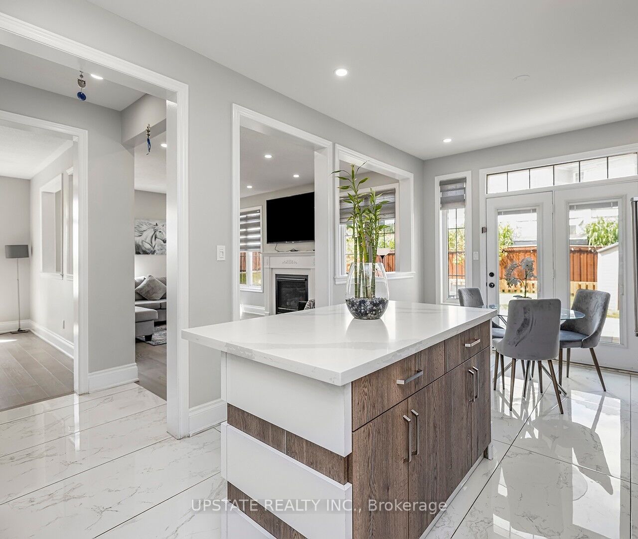 8047 Financial Dr
