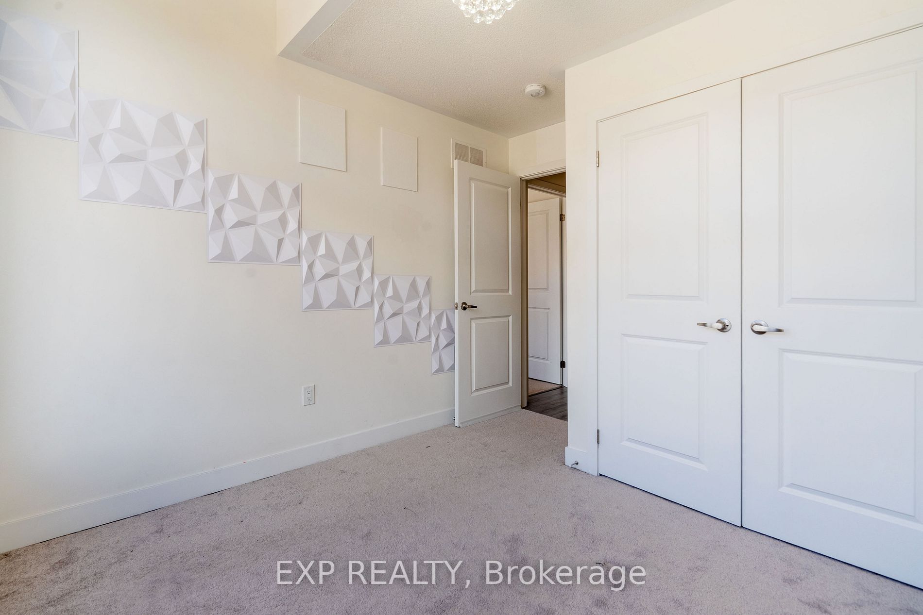 1554 Labine Pt