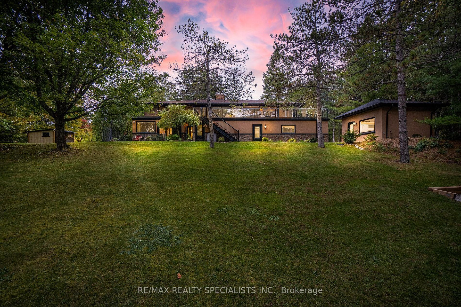 44 Gibson Lake Dr
