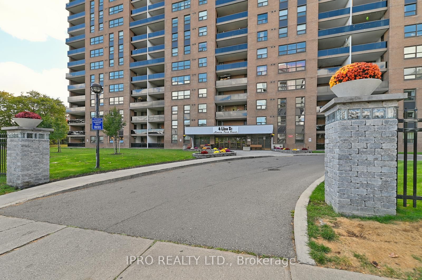 4 Lisa St, #511