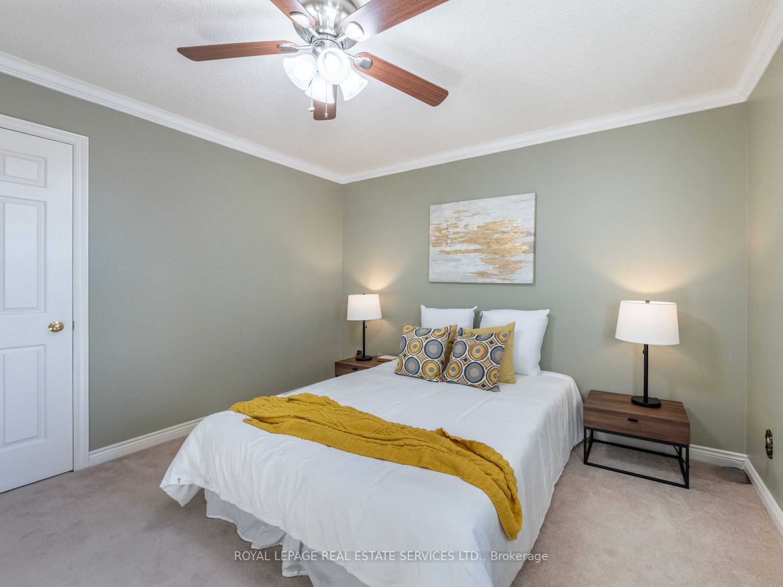 3955 Glamis Crt