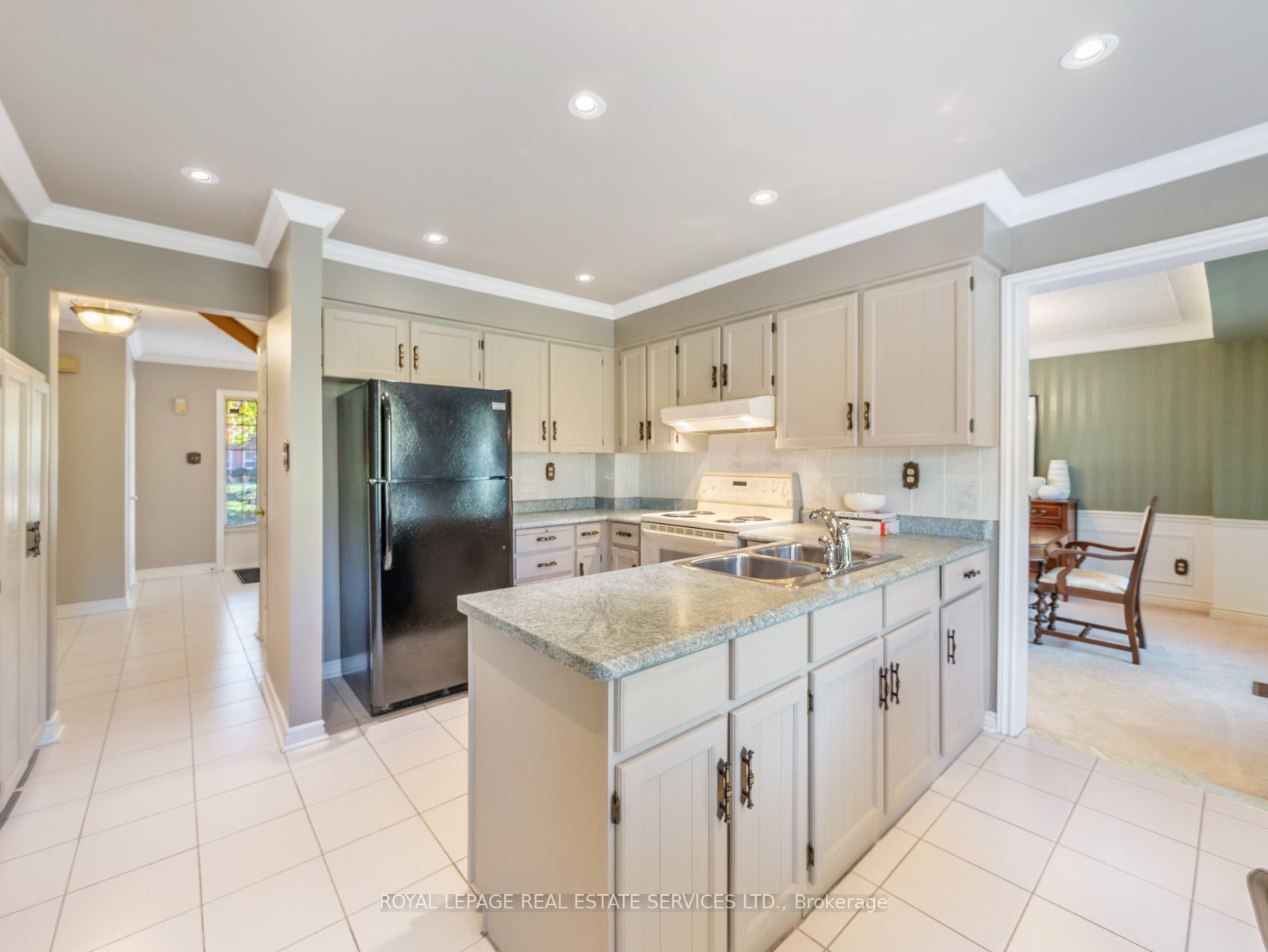 3955 Glamis Crt