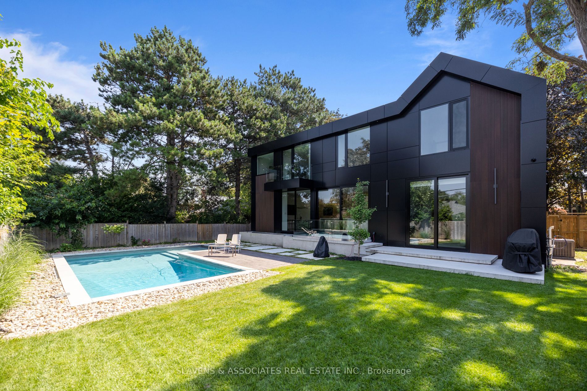 38 Ravensbourne Cres