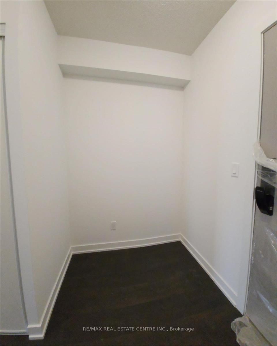 3200 Dakota Common, #B601
