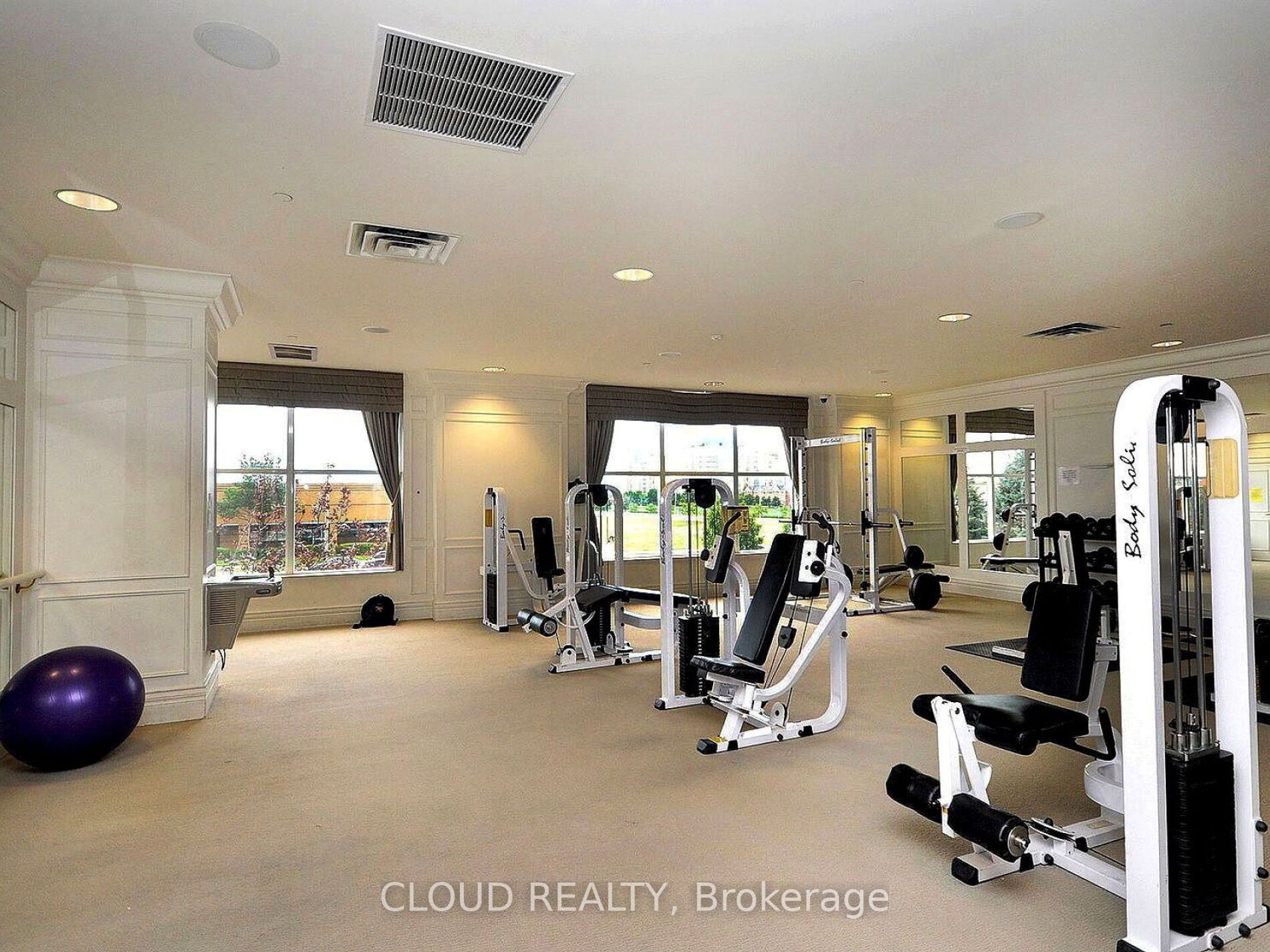 35 Kingsbridge Garden Circle, #701