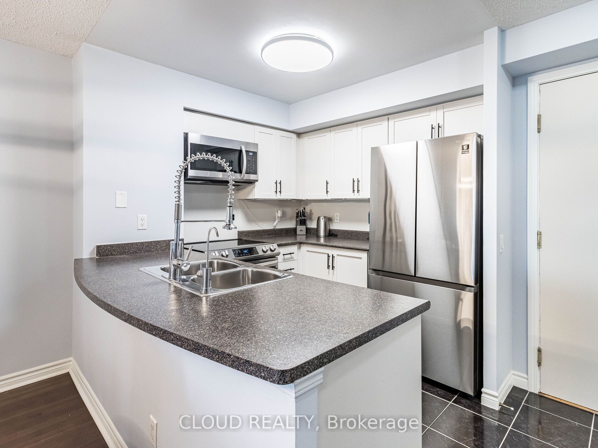 35 Kingsbridge Garden Circle, #701