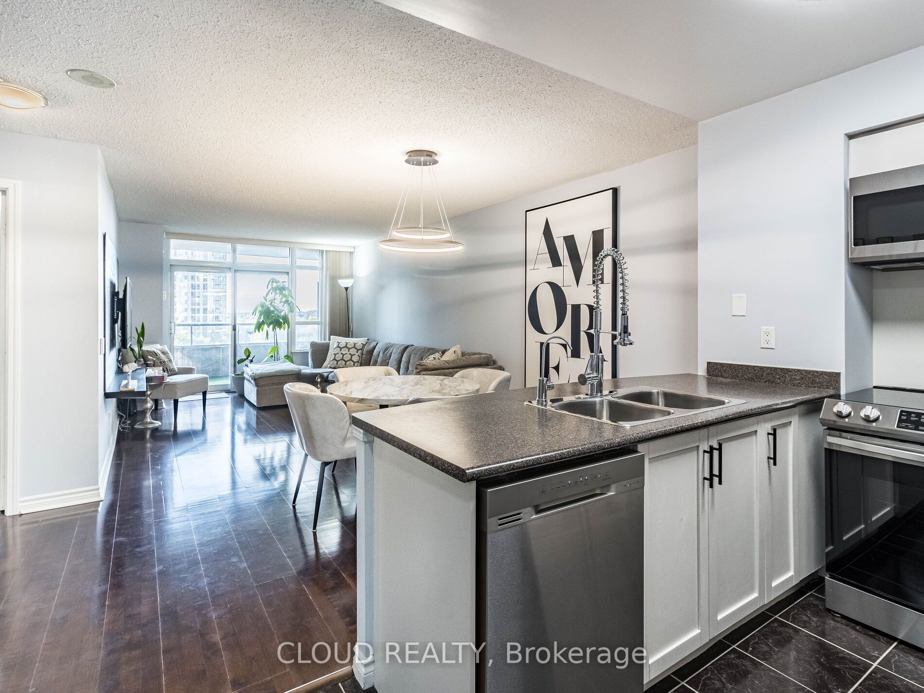 35 Kingsbridge Garden Circle, #701