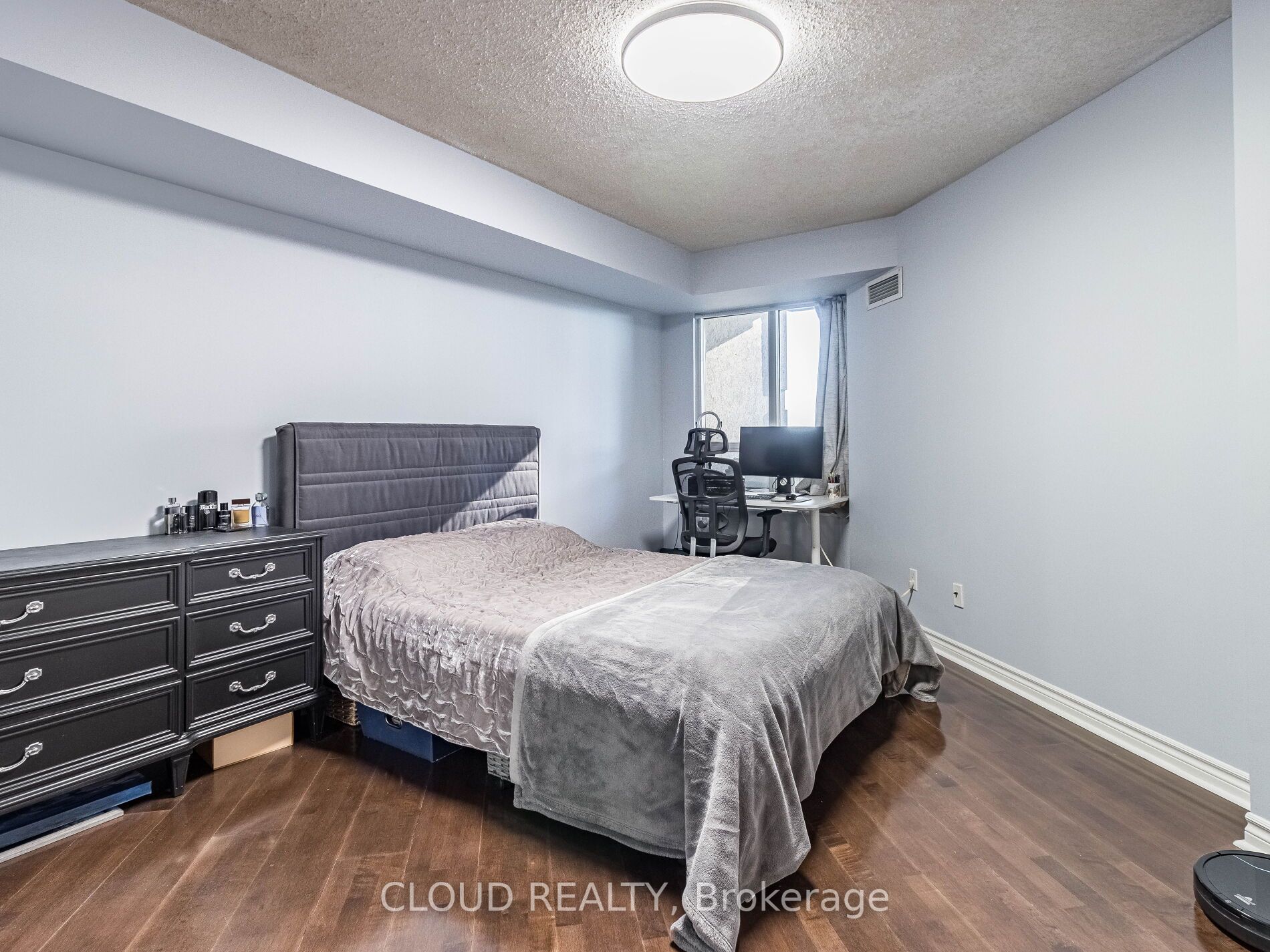 35 Kingsbridge Garden Circle, #701