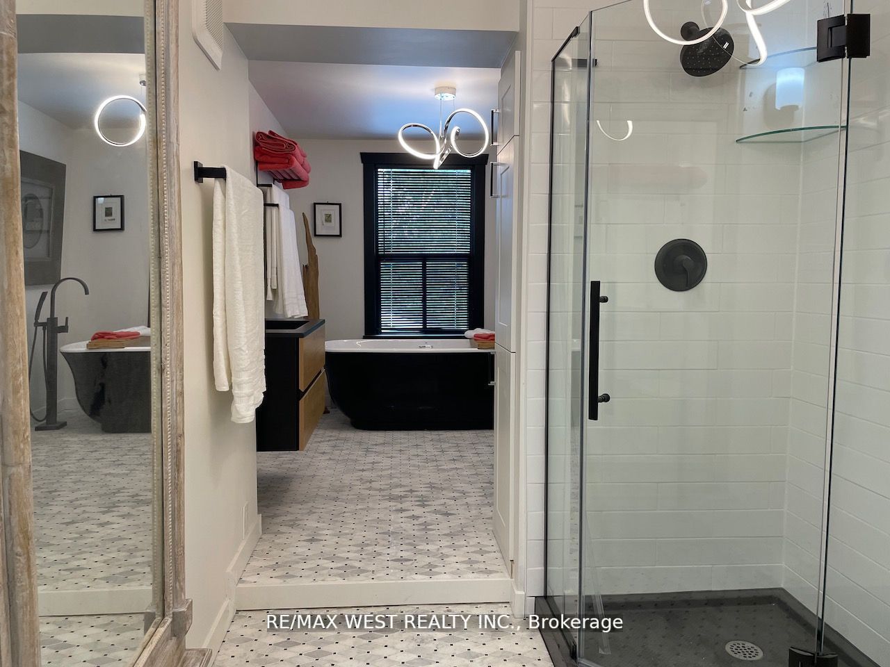 46 Pelham Ave
