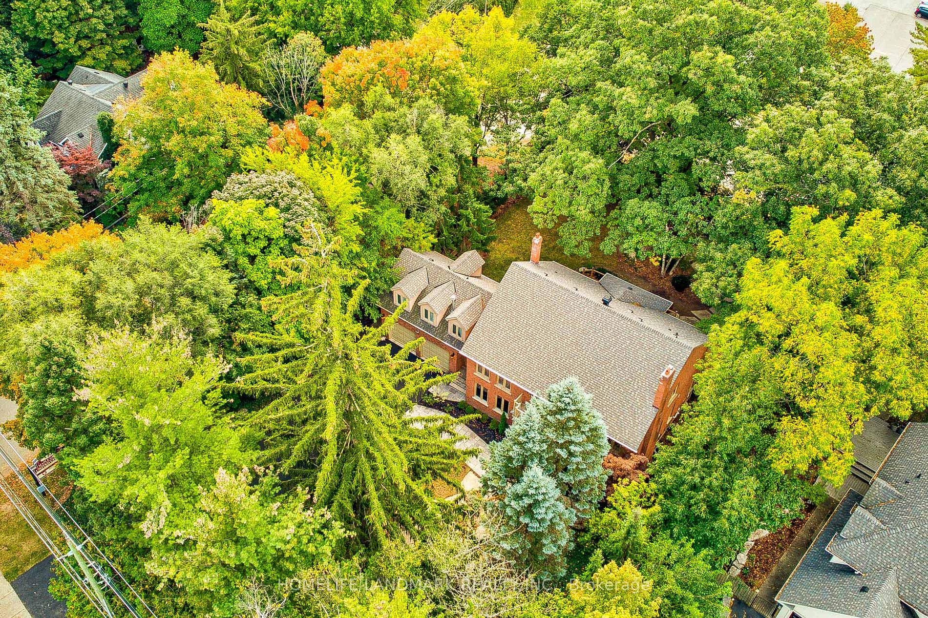 352 Maple Grove Dr