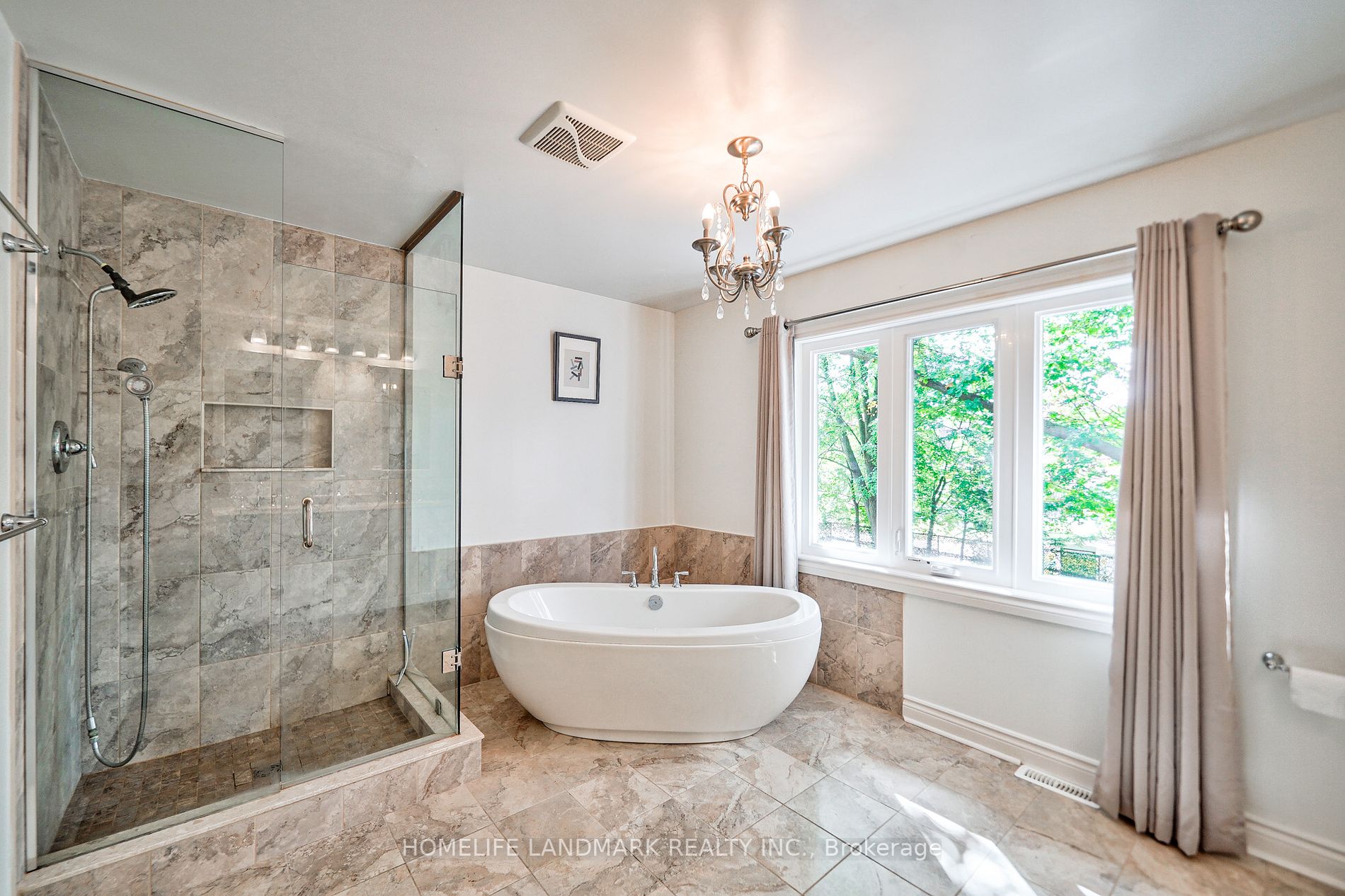 352 Maple Grove Dr