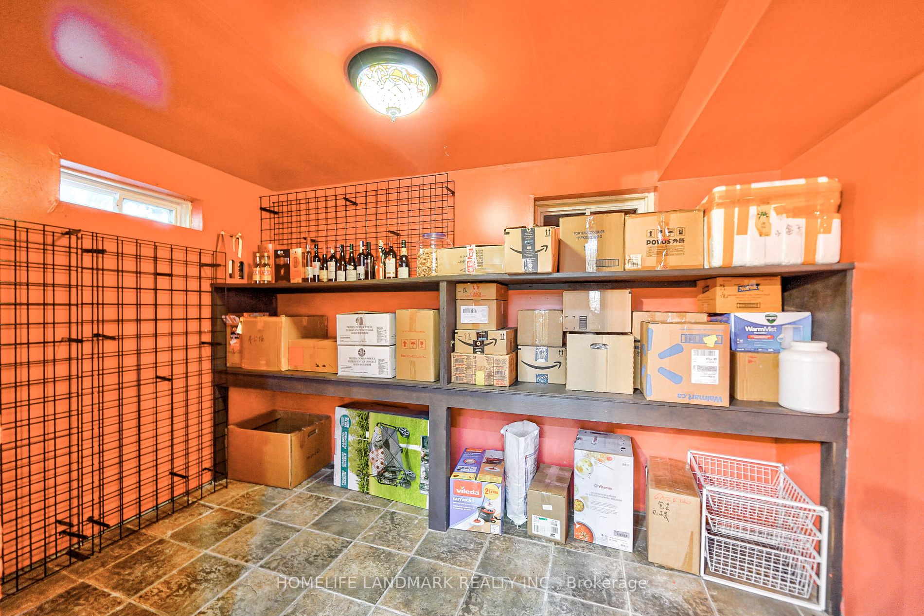352 Maple Grove Dr
