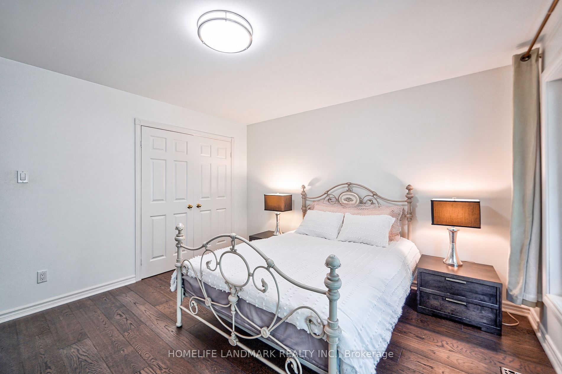 352 Maple Grove Dr
