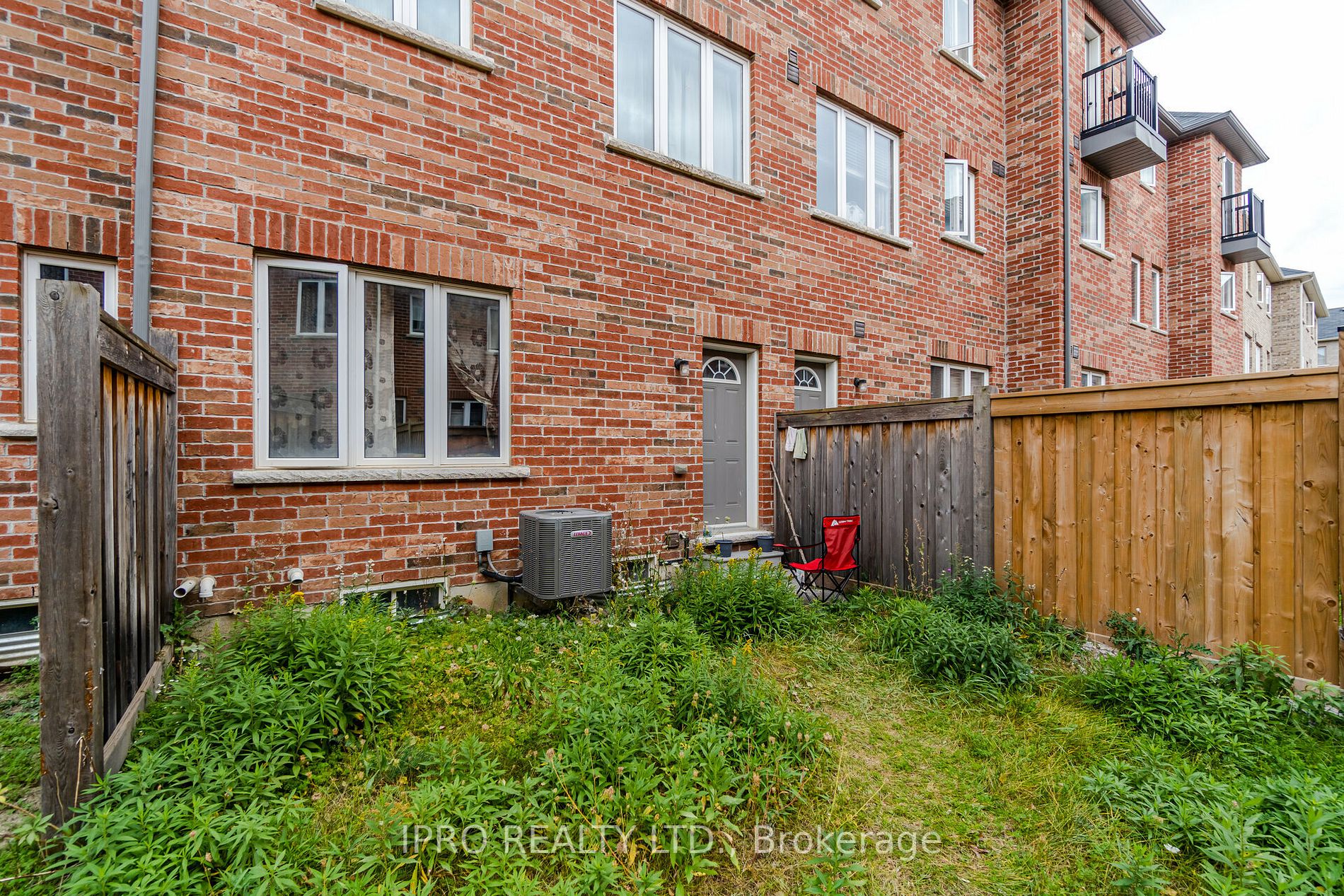 18 Hobart Gardens