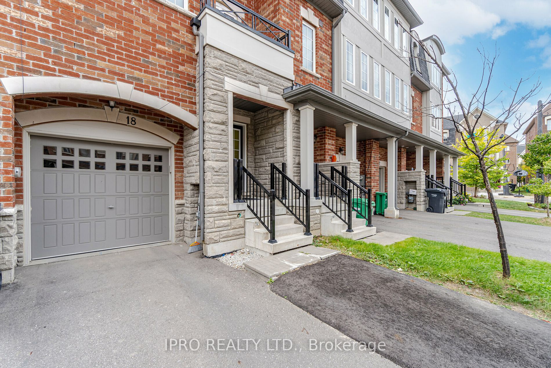 18 Hobart Gardens