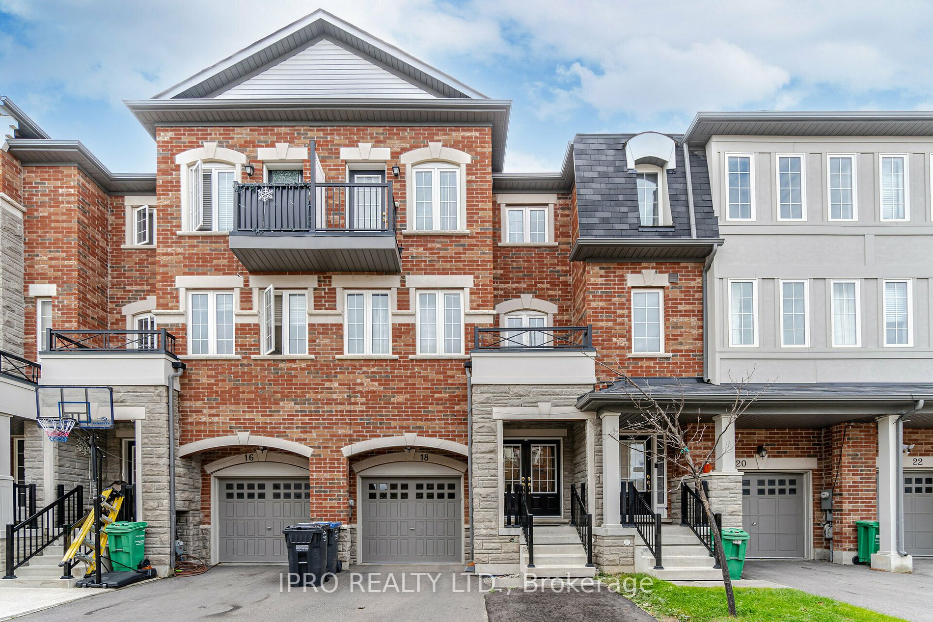 18 Hobart Gardens