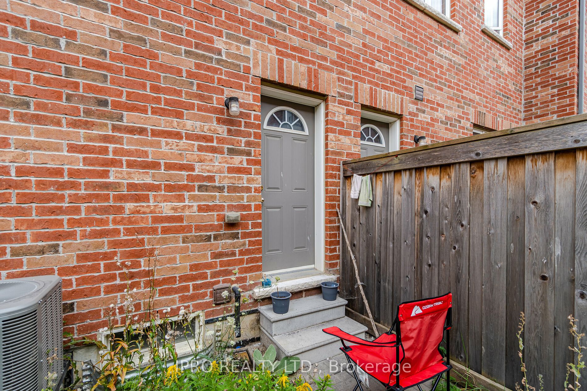 18 Hobart Gardens