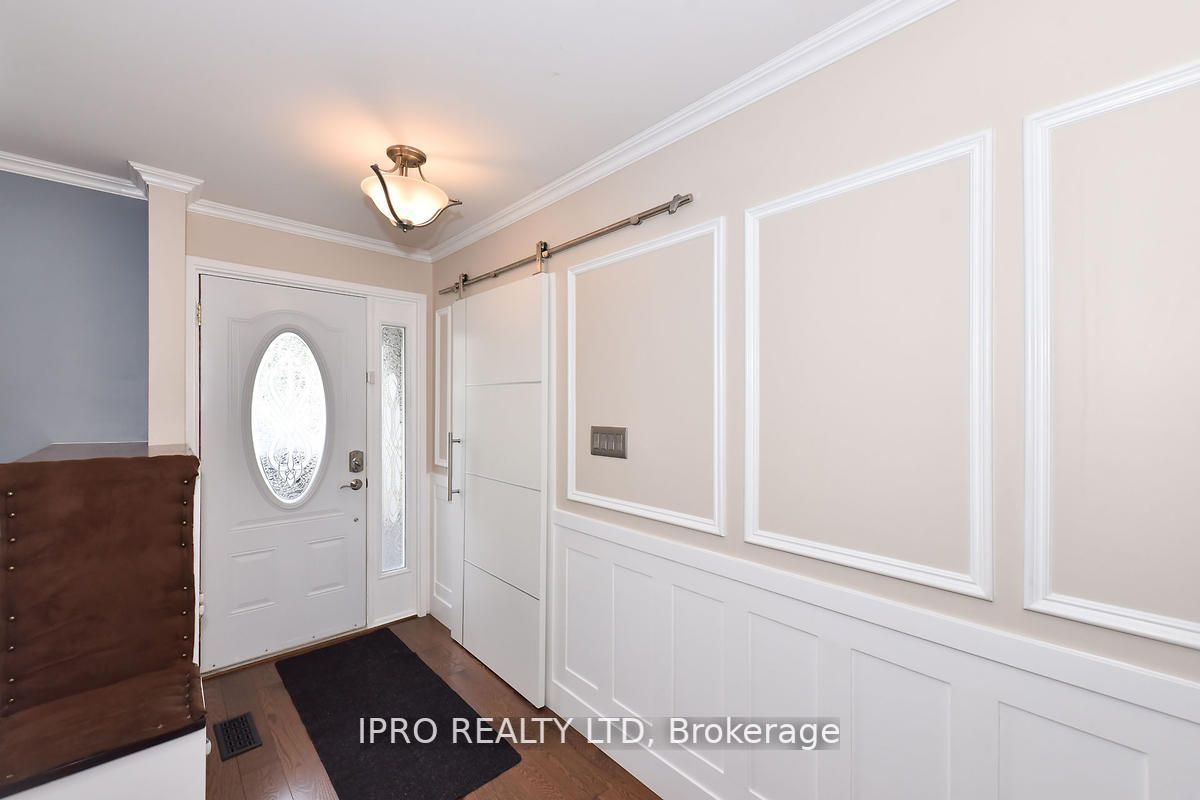 8 Core Cres