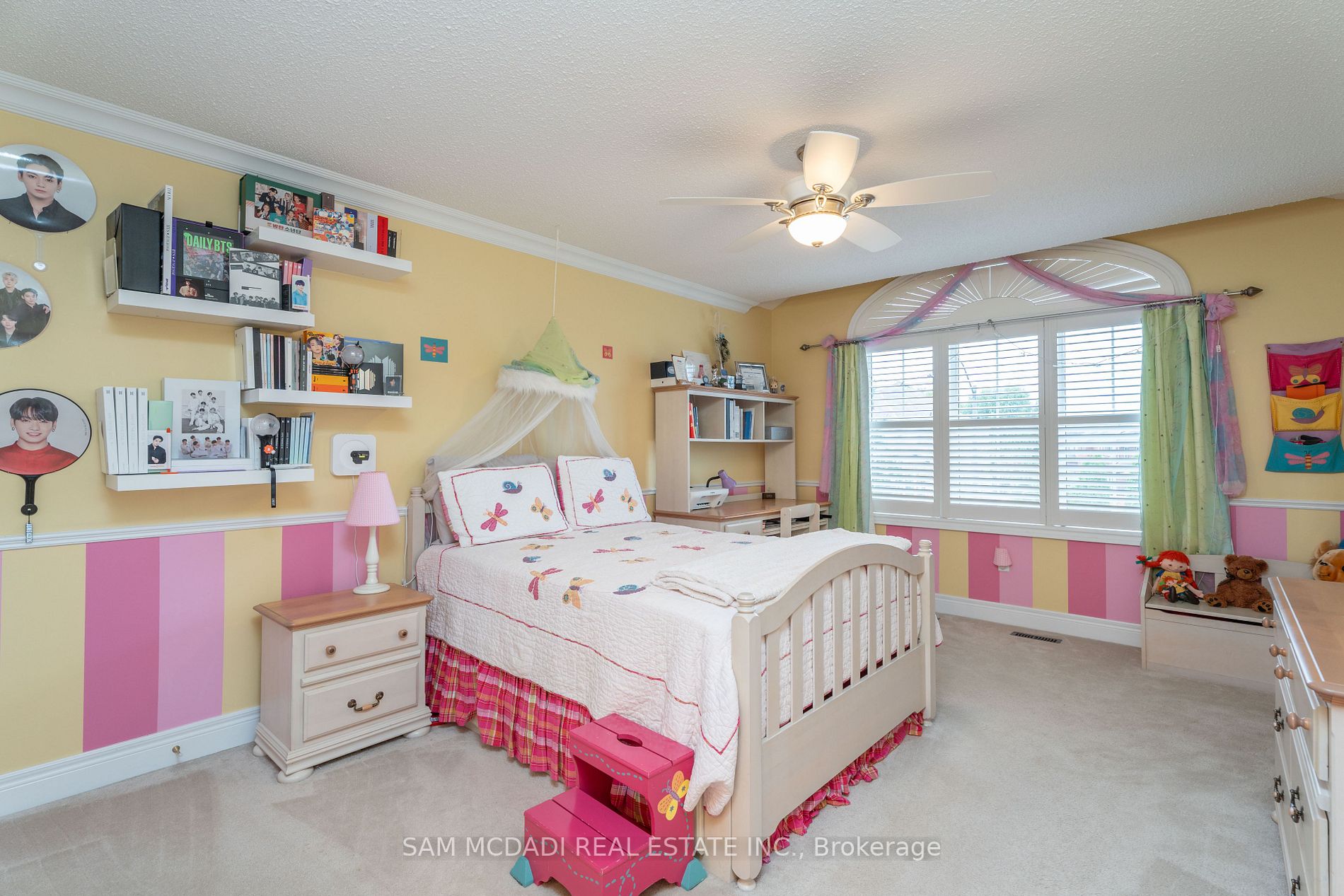 3852 Rosanna Dr