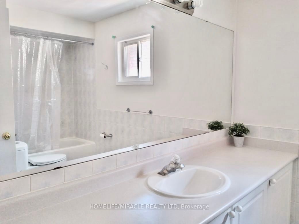 75 Saintsbury Cres
