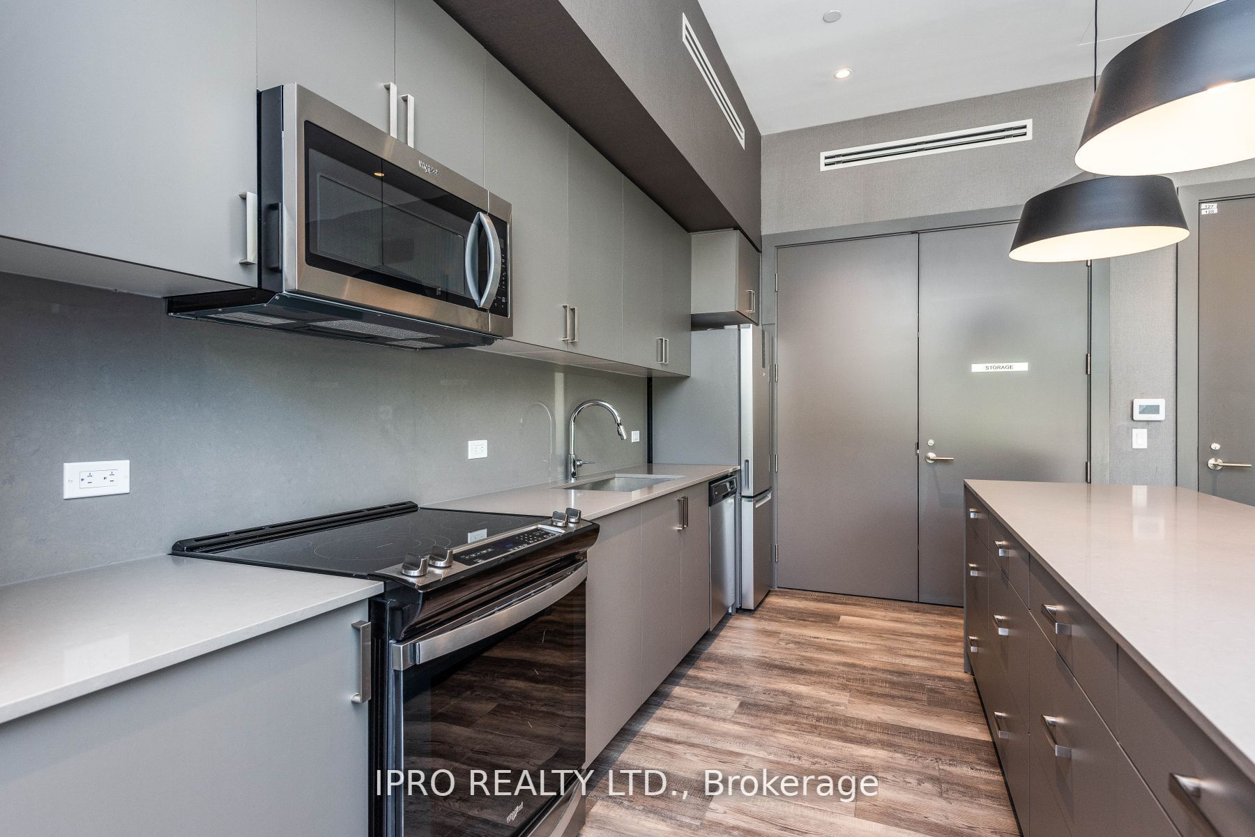 10 Wilby Cres, #1404
