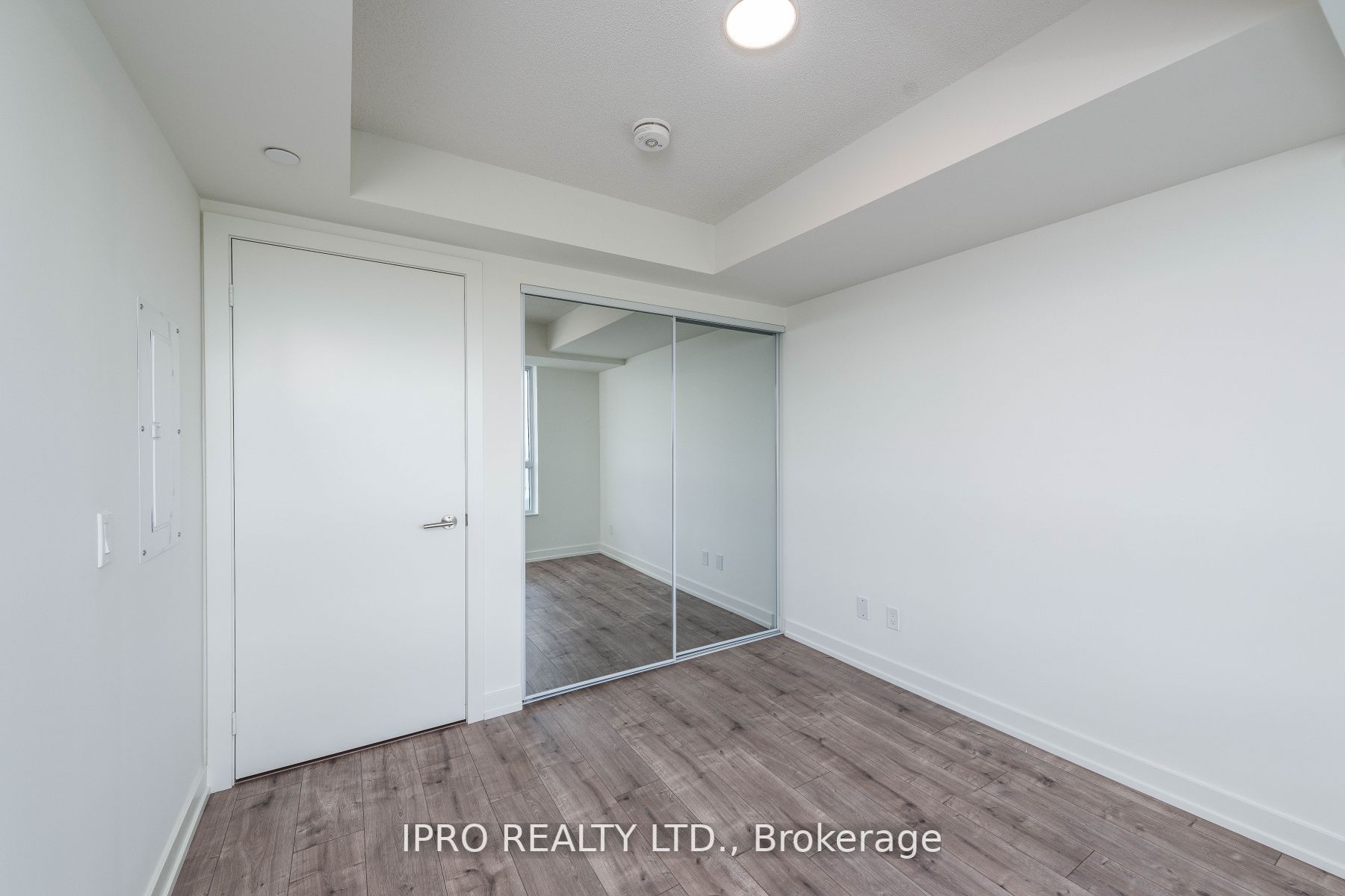 10 Wilby Cres, #1404