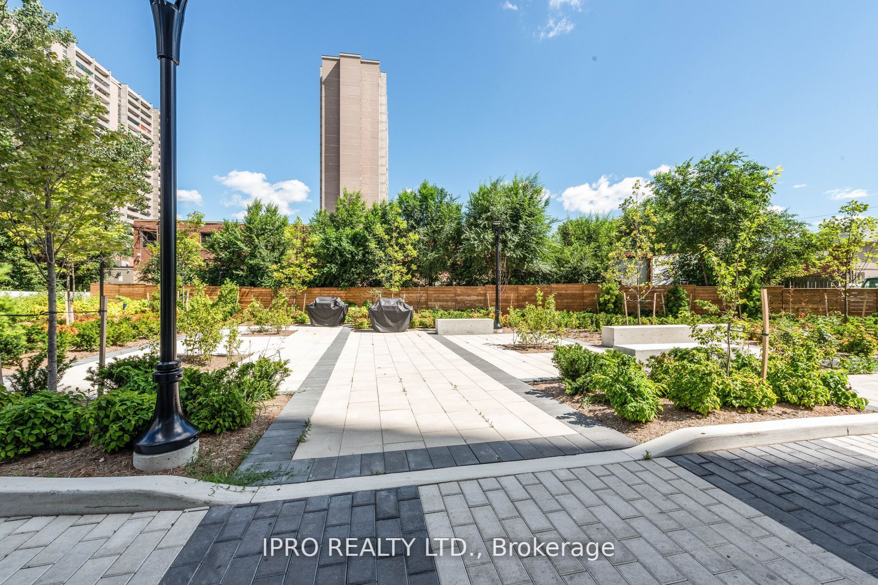 10 Wilby Cres, #1404