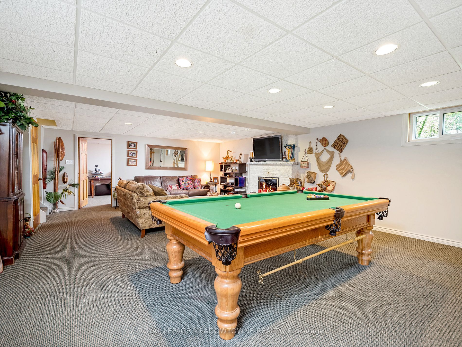 24 Hillside Dr