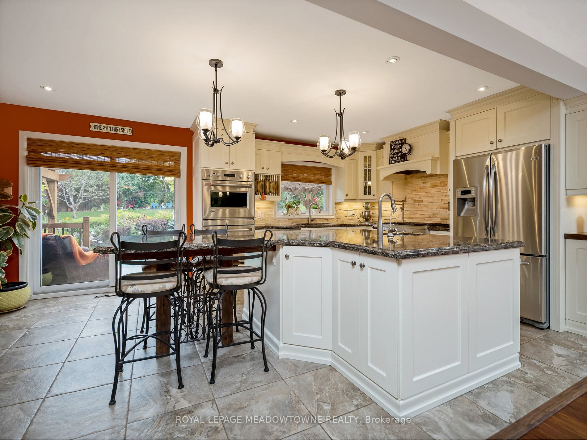 24 Hillside Dr