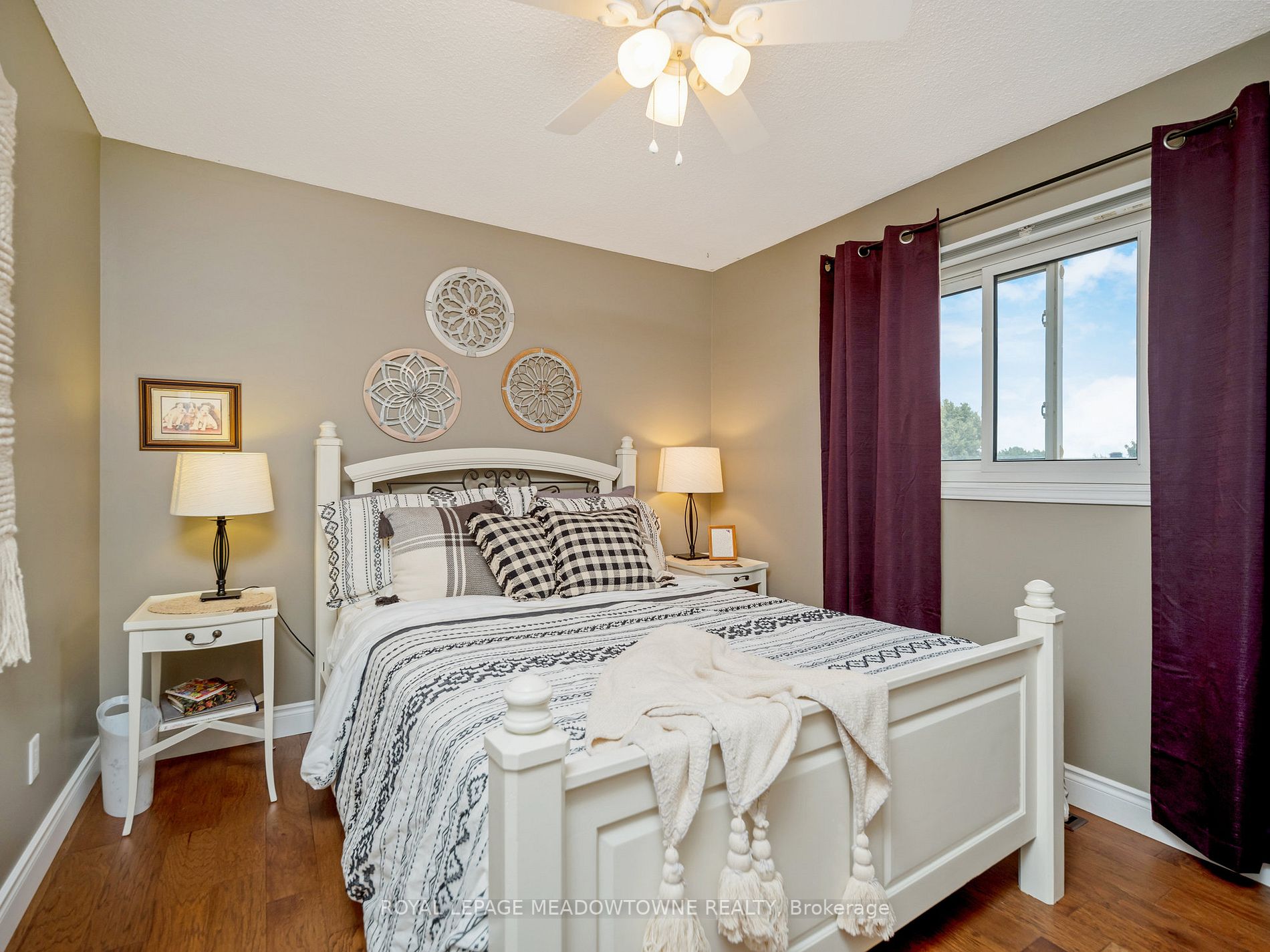 24 Hillside Dr