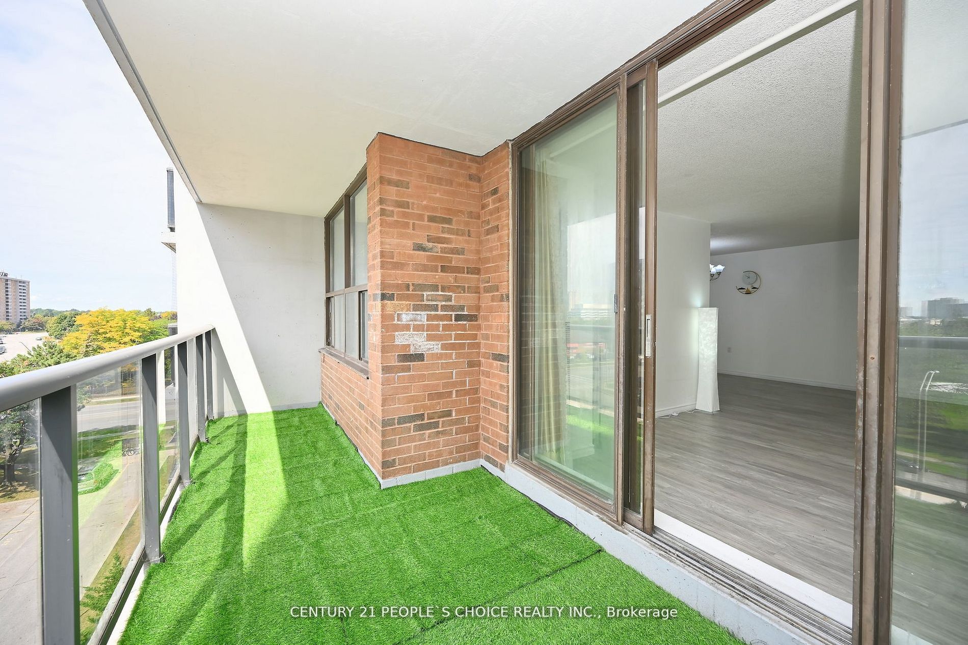 17 Knightsbridge Rd, #604