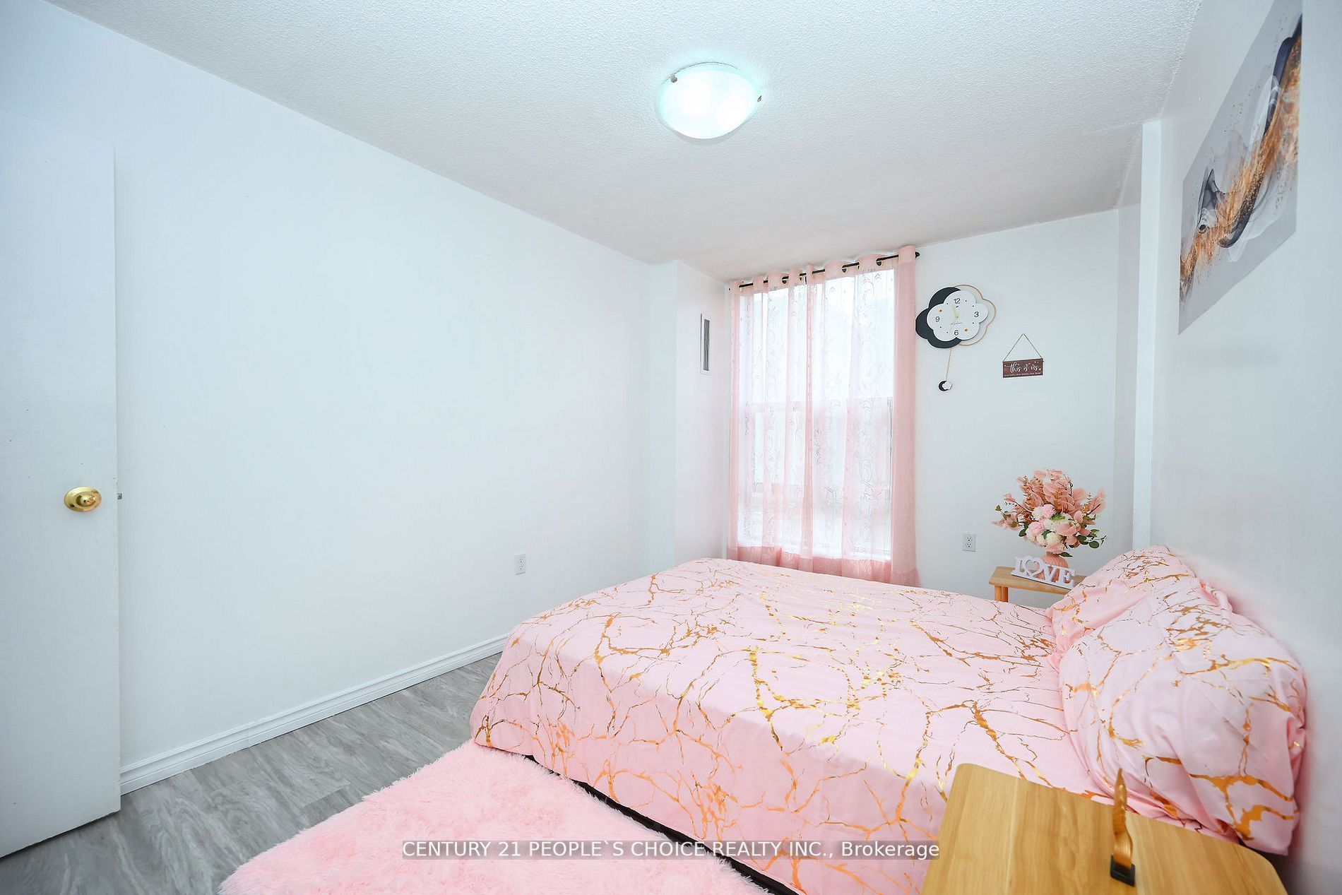 17 Knightsbridge Rd, #604