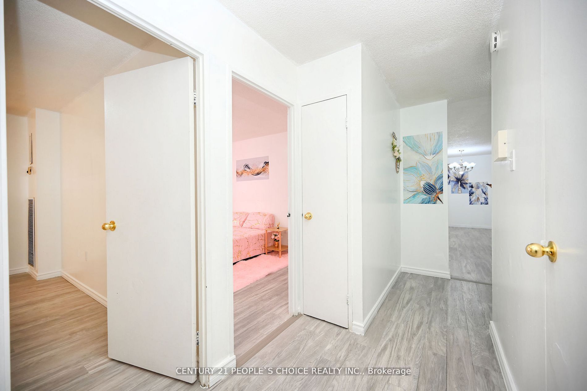 17 Knightsbridge Rd, #604