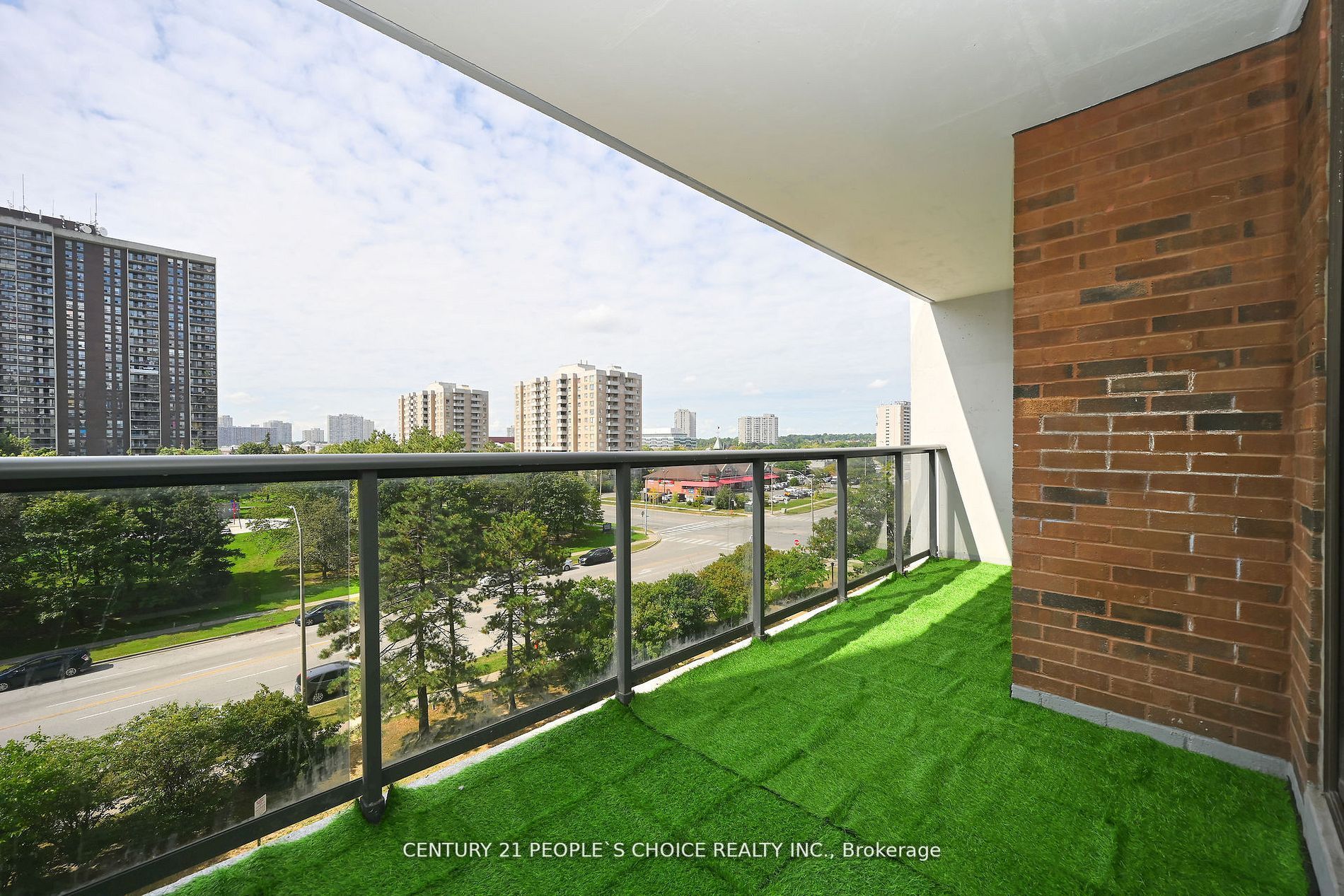 17 Knightsbridge Rd, #604