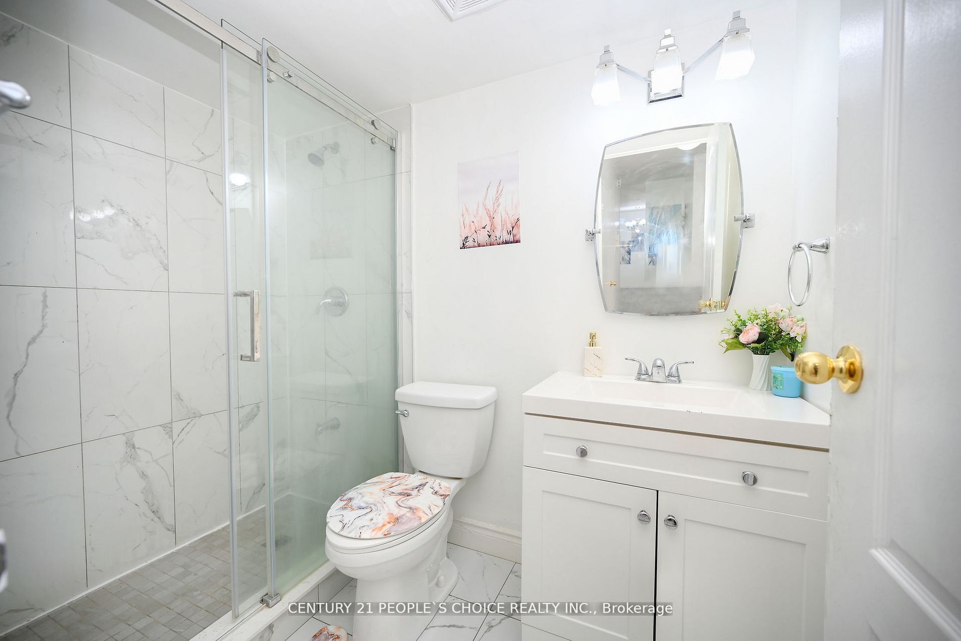 17 Knightsbridge Rd, #604