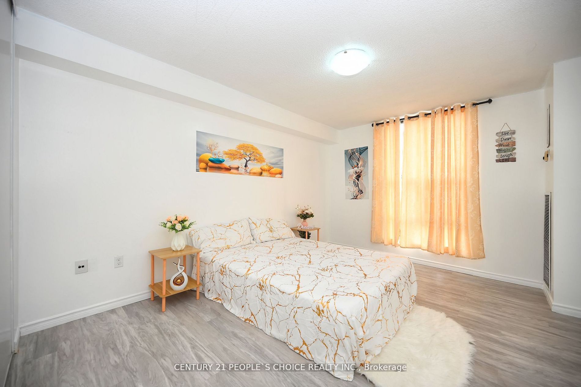 17 Knightsbridge Rd, #604