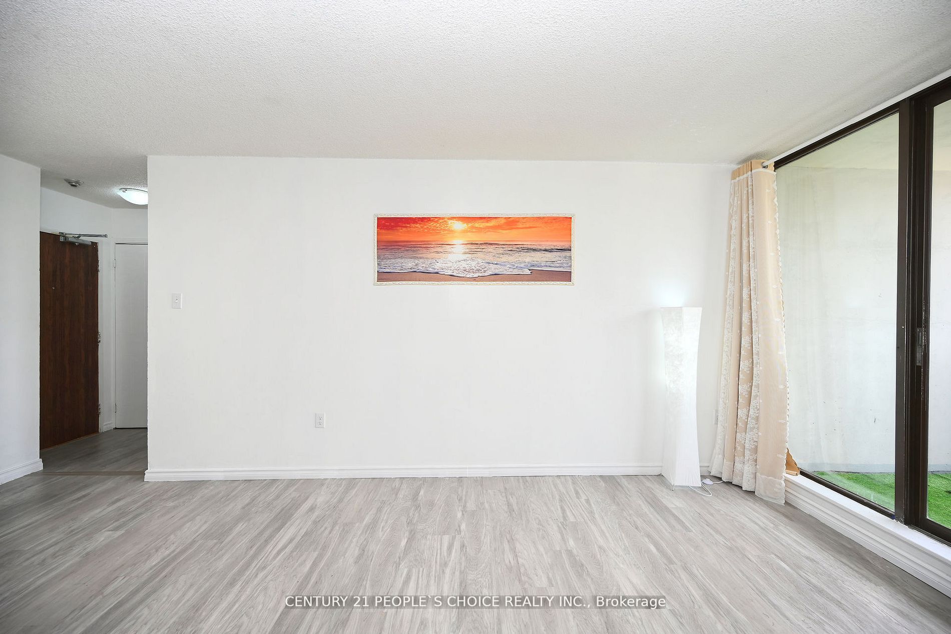 17 Knightsbridge Rd, #604