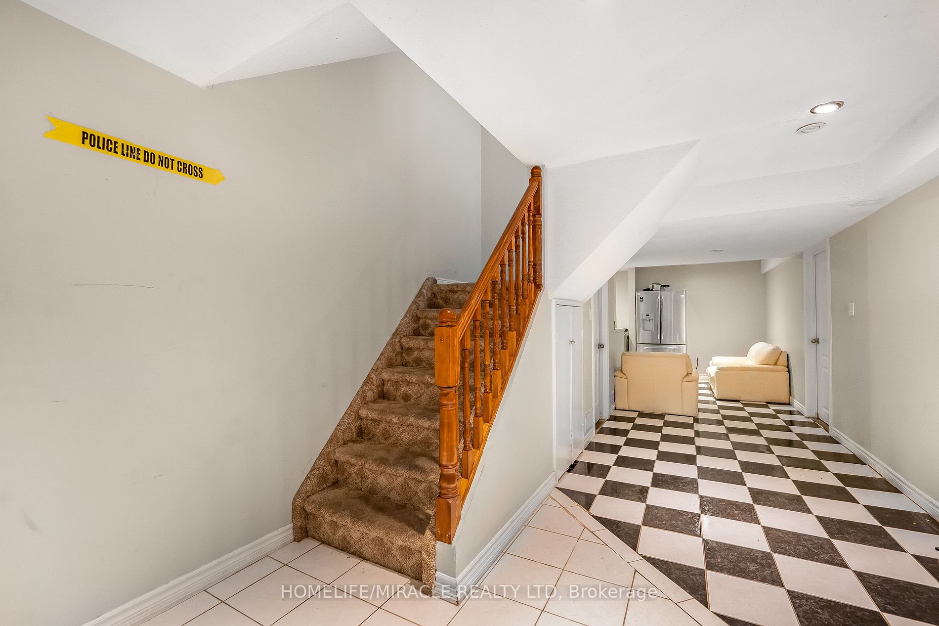 229 Vodden St W