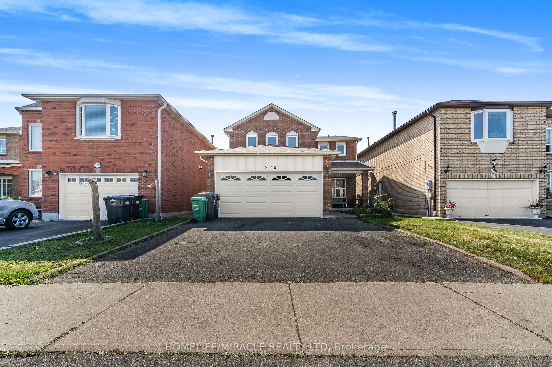 229 Vodden St W