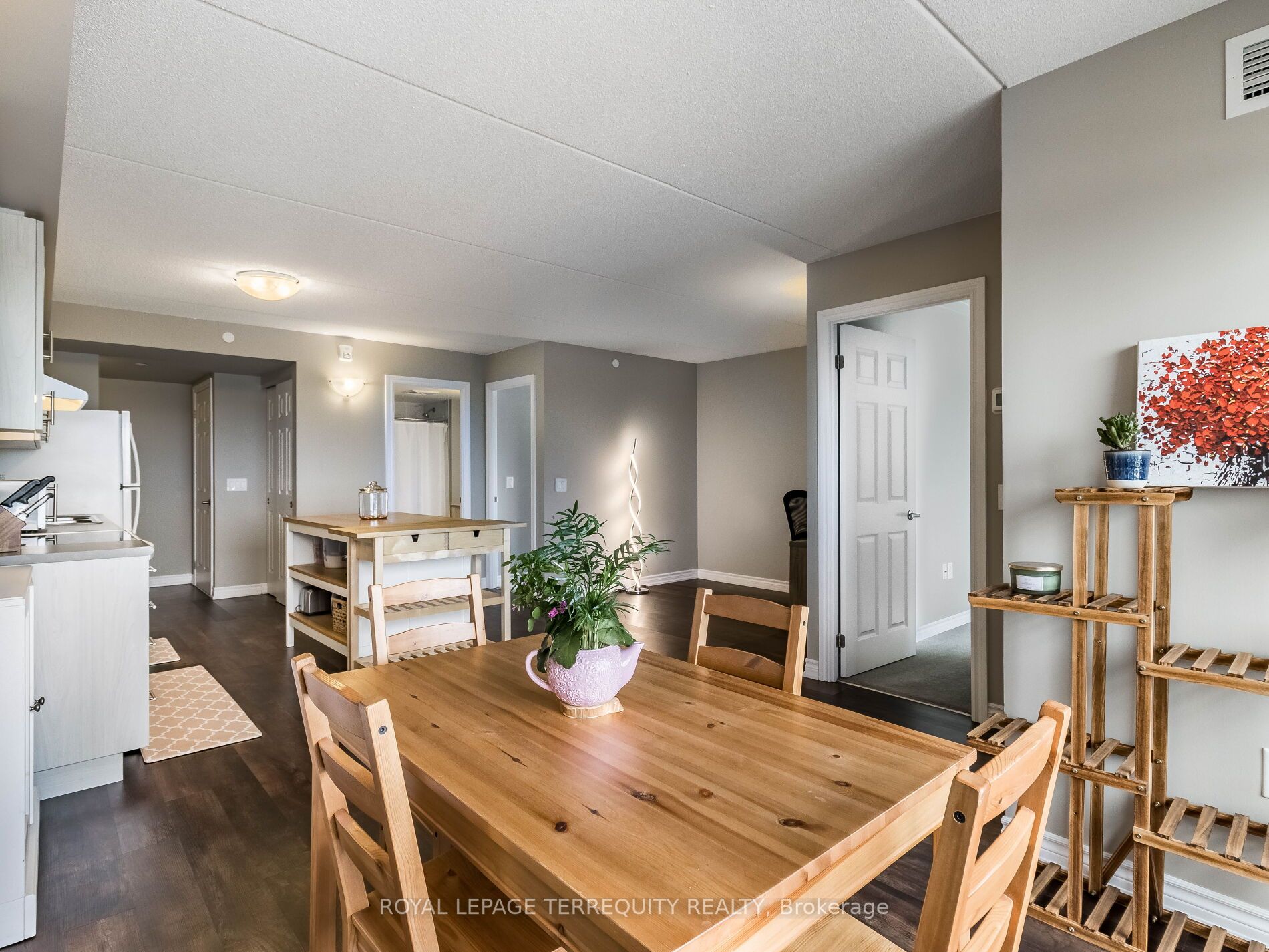 716 Main Street E, #1008